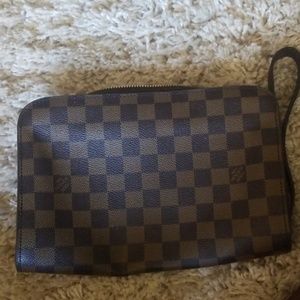 Unisex Louis Vuitton purse